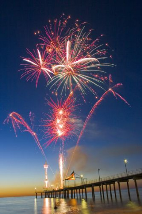 Vuurwerk boven de pier