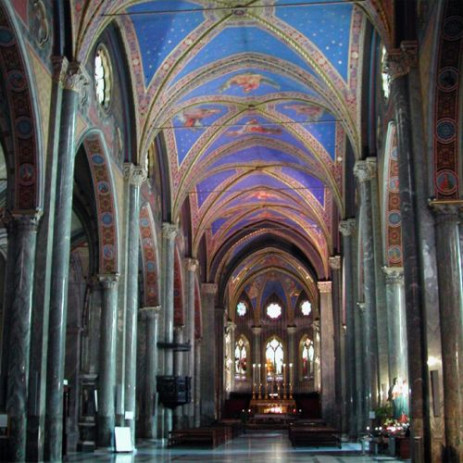 Binnen in de Santa Maria Sopra Minerva