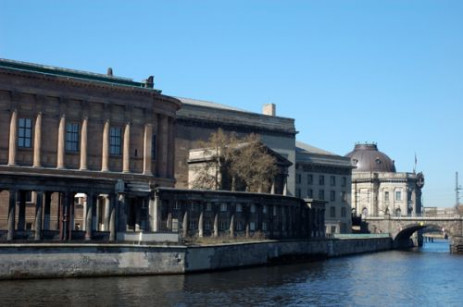 Zijaanzicht van de Alte Nationalgalerie
