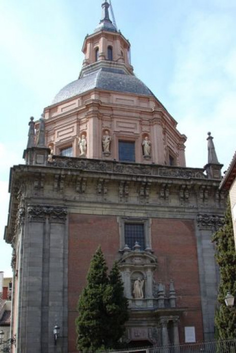 Voorkant van de Iglesia de San Andrés