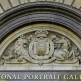 Reliëf bij de National Portrait Gallery